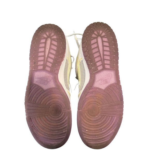 Union La Nike SB Dunks - Picture 7 of 9